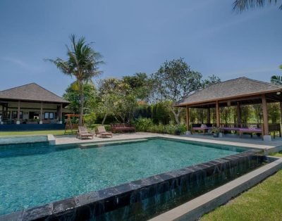 Amazing 6 BDR  Private Villa Garden Pool